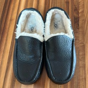 Ugg Ascot slippers